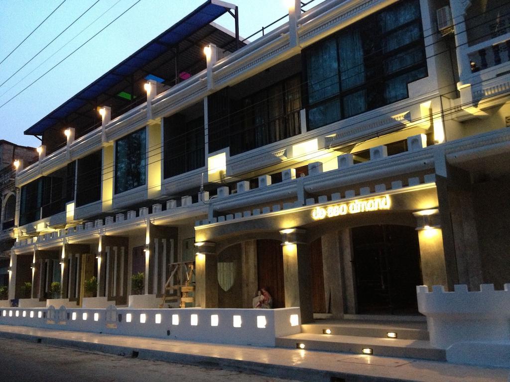 De Sea Almond Hotel Chumphon Ngoại thất bức ảnh